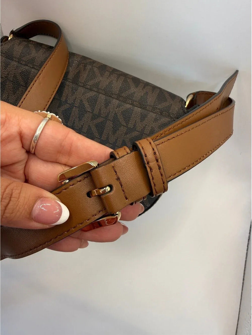 Michael Kors Samira Messenger Crossbody Bag In Brown With Signature Logo NWOT
